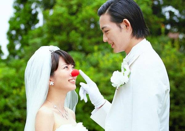 Đám Cưới Của Cô Hề Mít Ướt Đám Cưới Của Cô Hề Mít Ướt